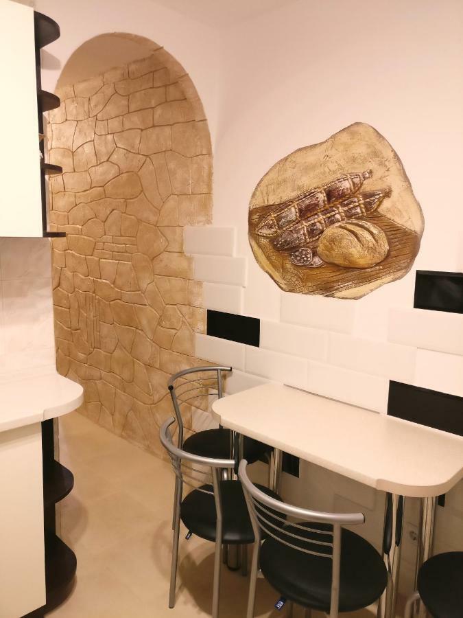 לבוב Very Nice Apartment In L'Viv מראה חיצוני תמונה