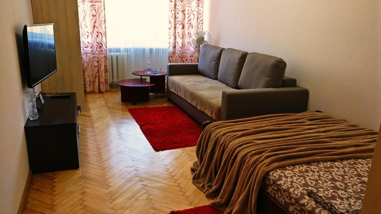 לבוב Very Nice Apartment In L'Viv מראה חיצוני תמונה